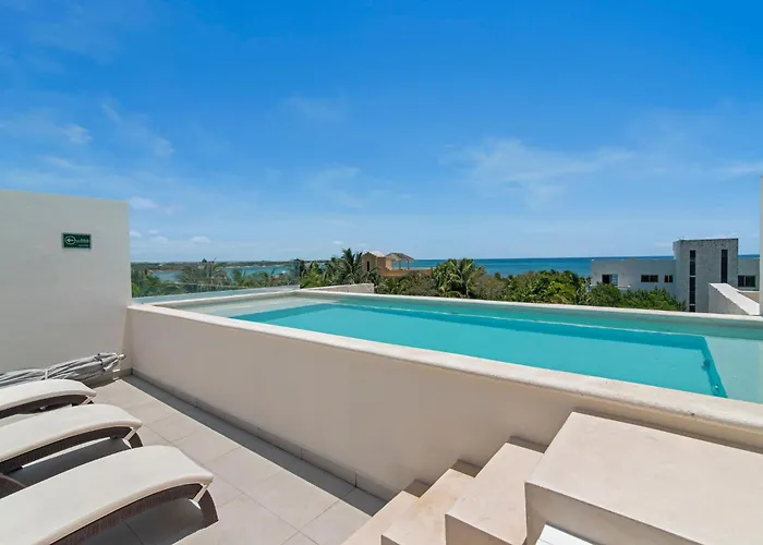 Hideout Sea Views 2 Min To 7 Rooftop Pools Akumal